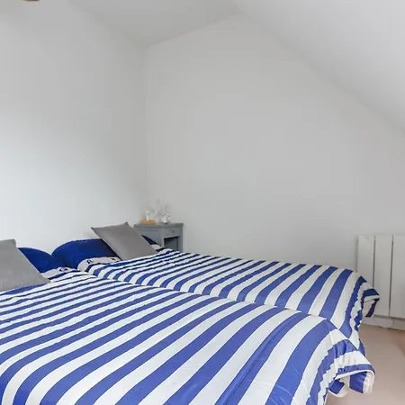 Le Voilier Courseulles-sur-Mer